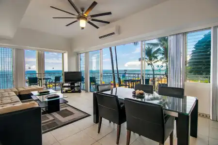 Waikiki Shore by OUTRIGGER - 122