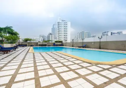 Omni Tower Sukhumvit Nana by Compass Hospitality - 19