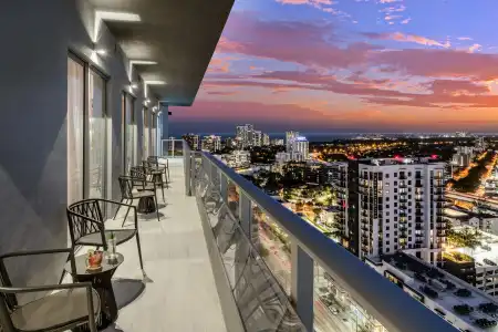 Atwell Suites Miami Brickell by IHG - 7