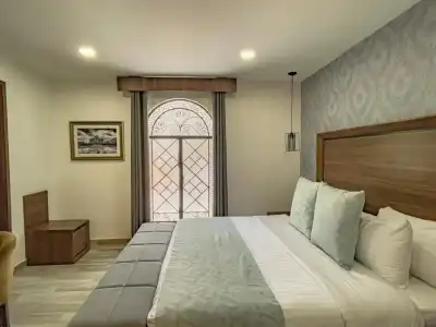Parral 14 Boutique - 1