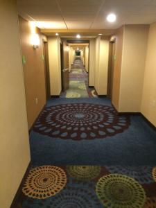 Holiday Inn Greensboro Coliseum by IHG - 10