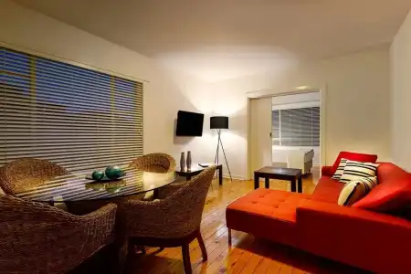 Crest on Barkly Serviced Apartments - 1