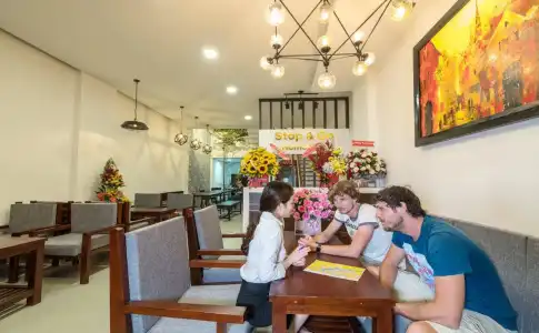 Stop and Go Boutique Homestay in Hue - 12