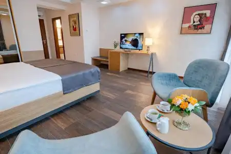 Rubicon Garni - 2
