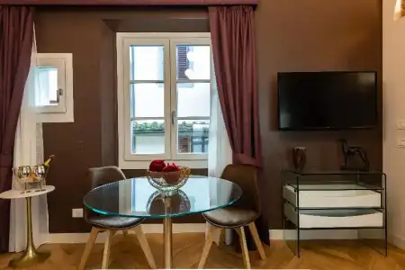 Kairos by Florence Art Apartments - 143