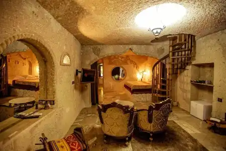 Oread Cave Suites - 272