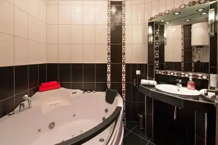 Montelux Apartments - 107
