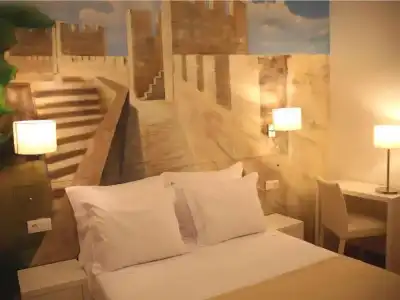 Lisbon Style Guesthouse - 47