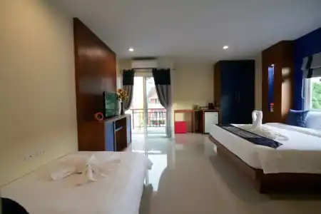 Calypso Patong - 34