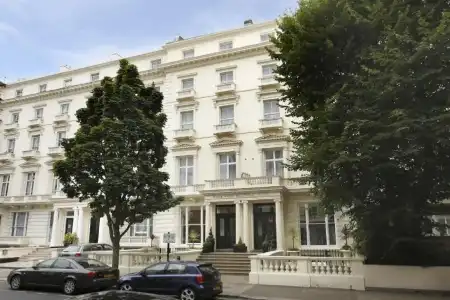 Hyde Park Boutique - 21