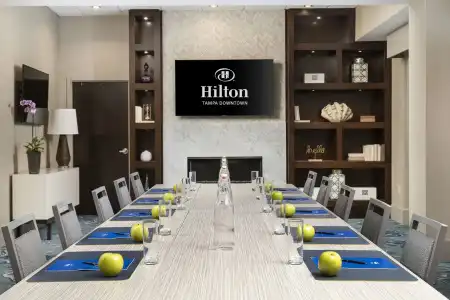 Hilton Tampa Downtown - 12