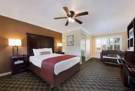 Clarion Collection Wilkie's Inn Pacific Grove - Monterey - 52