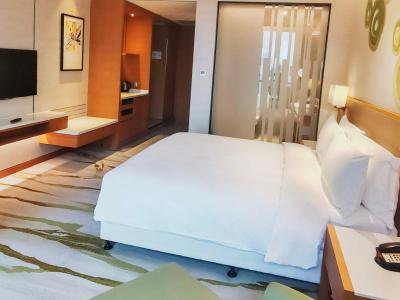 Holiday Inn Chengdu Qinhuang by IHG - 5