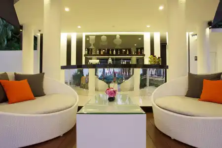 Long Beach Luxury Villas - 0