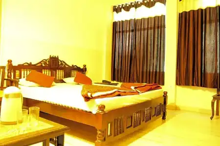Chit Chat Palace - 34
