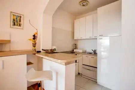 Sun Rose Apartments - 163
