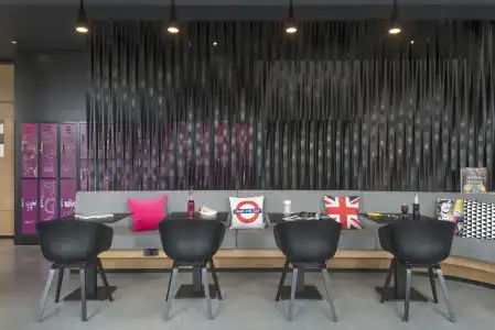 Moxy London Excel - 16