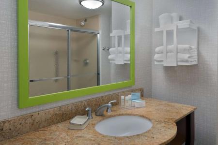 Hampton Inn & Suites Winston-Salem/University Area, NC - 10