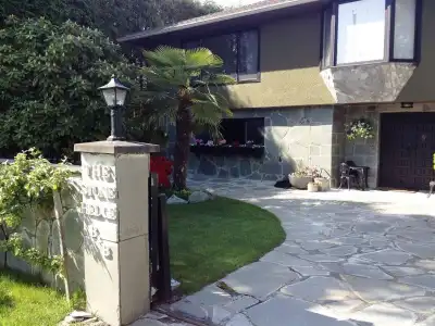 The Stone Hedge B&B - 1