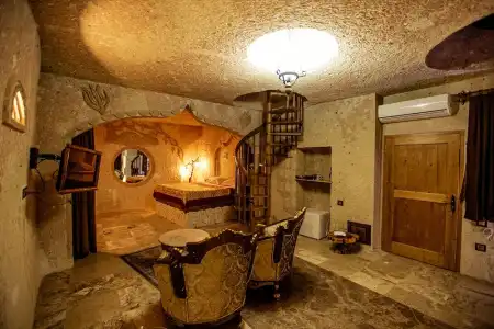 Oread Cave Suites - 281