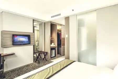 GranDhika Iskandarsyah - 5