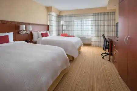 Courtyard by Marriott Boston-South Boston - 3
