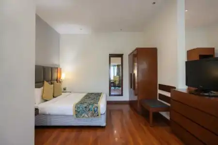 Ahuja Residency, Sunder Nagar - 32
