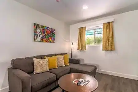 Hospitality Suite Resort - 44