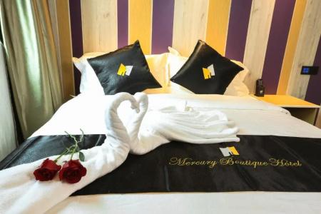 Mercury Boutique - 35