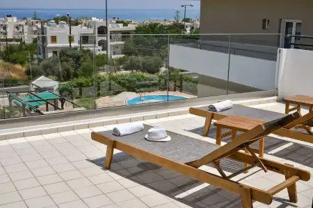 Iraklis Studios & Apartments - 63