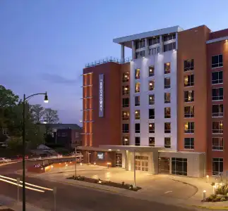 The Broadway Columbia - a DoubleTree by Hilton - 37