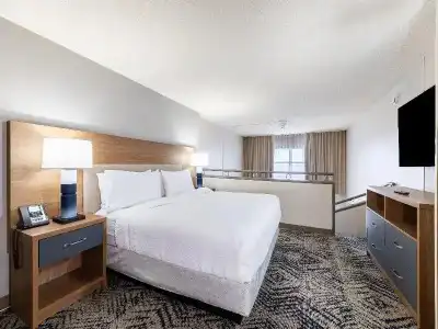 Holiday Inn & Suites London by IHG - 31