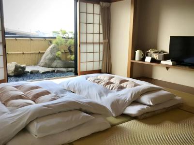 Pearl Garden - 19