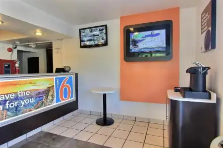 Motel 6 Austin, TX - North - 13