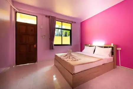 myPatong Social Hostel - 36