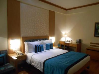 Kenilworth, Kolkata - 15