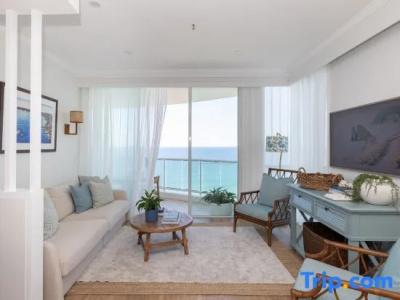Pacific Views Resort - 81