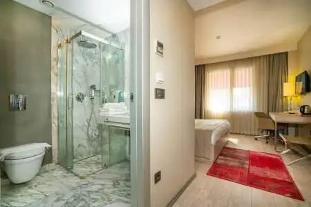The Gate 30 Suites - 45