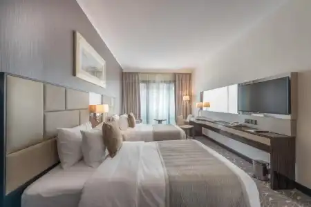 Hawthorn Suites by Wyndham Center - 57