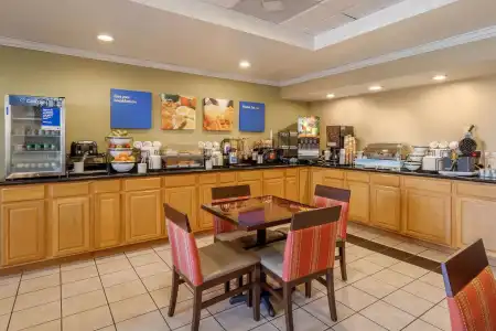 Sonesta Essential NW Houston - 25