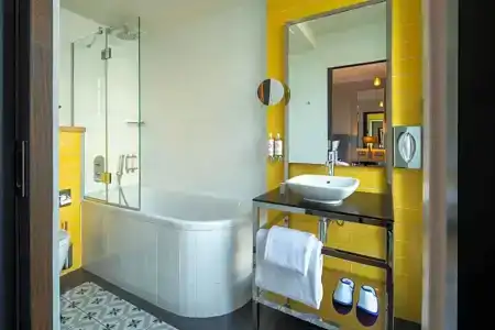 Hôtel Les Matins de Paris & Spa - 77