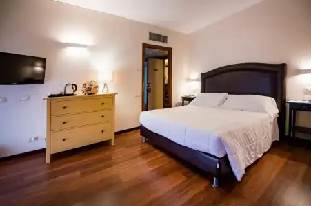 Astoria Palace - 42