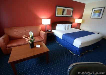 Magnuson Virginia Beach - 3