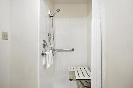 SureStay by Best Western Santa Monica - 10
