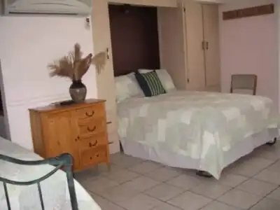 Mon Ami Bed and Breakfast - 3