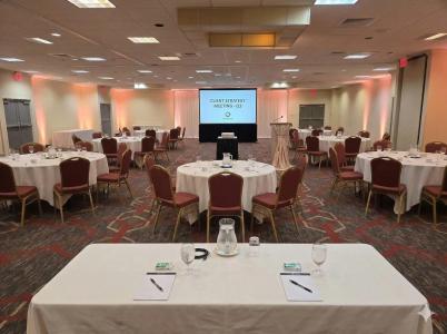 Mainstay Suites Lexington - 18