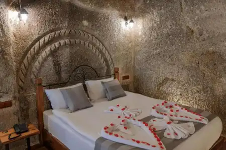 Sarnich Cave Suites - 142