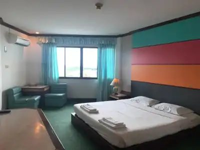 Golden Grand - 47