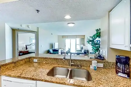 Carolinian Beach Resort by Vacasa - 325