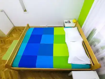 Whole Wide World Hostel & Bar - 5